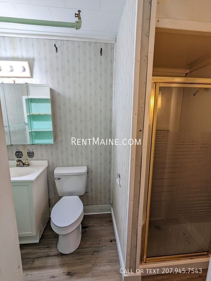 Building Photo - 569 Hammond St