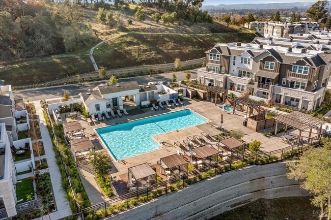 Building Photo - 219 Gambrel Cir