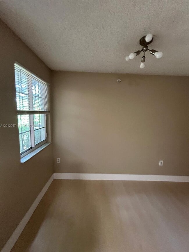 Building Photo - 4151 N Haverhill Rd