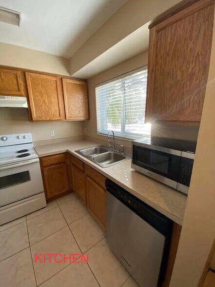 Building Photo - 204 Majors Ln