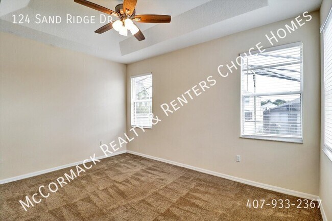 Building Photo - 124 Sand Ridge Dr