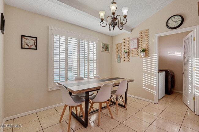 Building Photo - 1281 Amber Morgan Dr