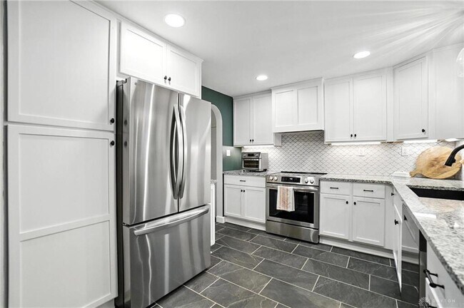 Building Photo - 108 Napoleon Dr