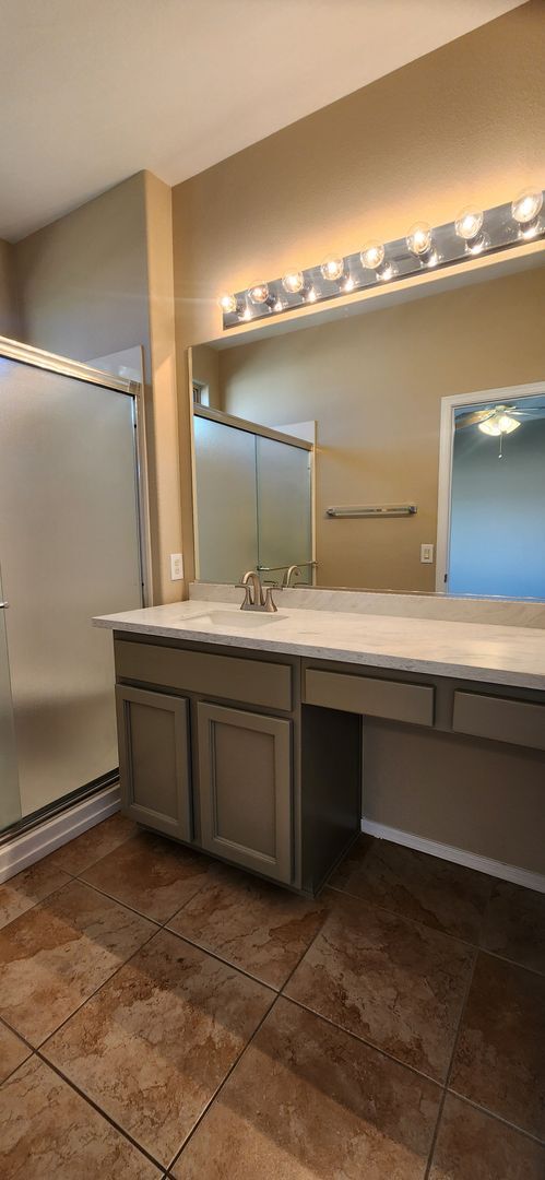 Building Photo - 2 bed 2 bath Franklin patio home in Sun City Anthem!