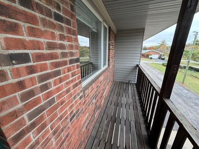 Building Photo - 1036 Ellen Dr