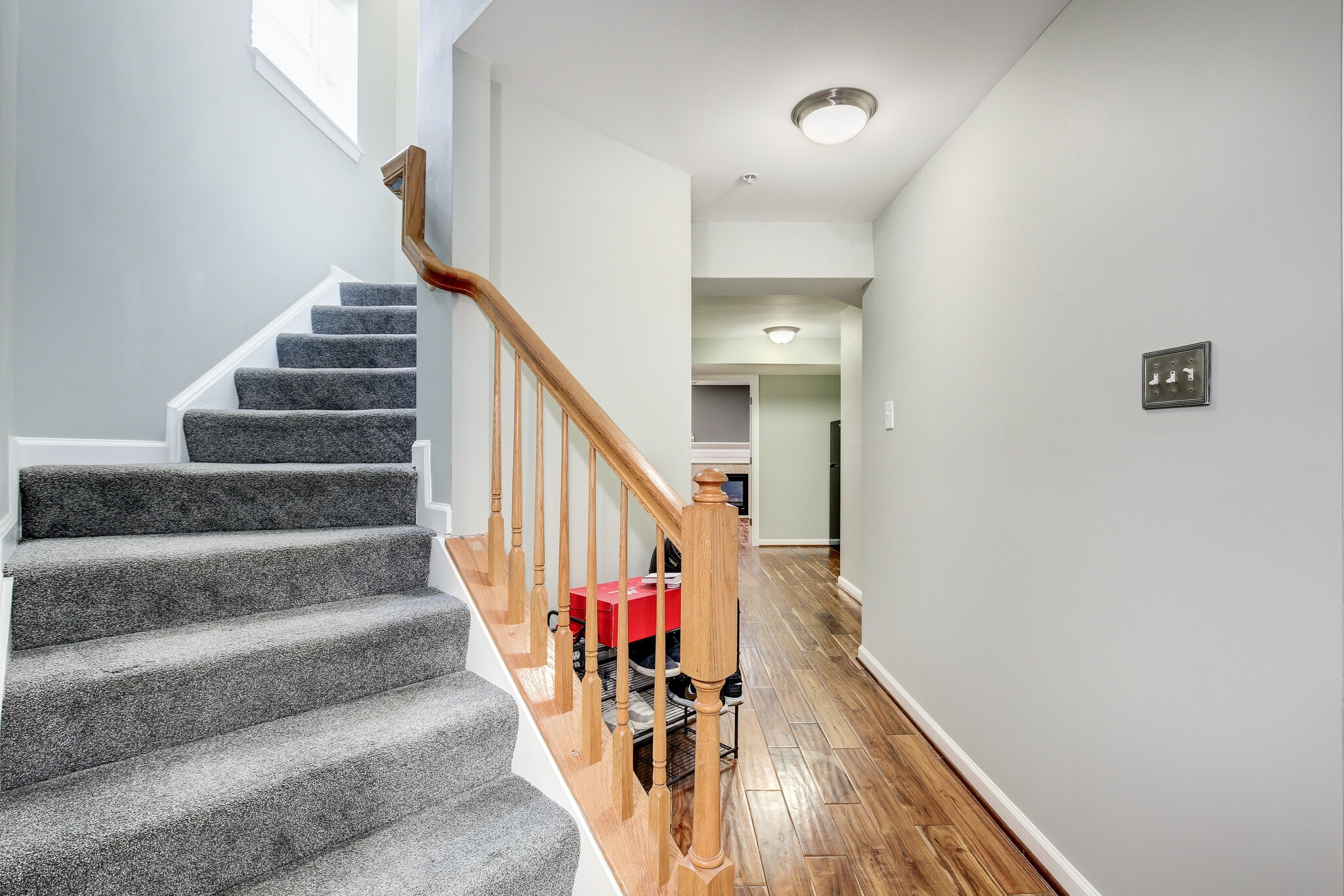 Entrance (first level/studio) $1400/month - 4113 Windflower Way