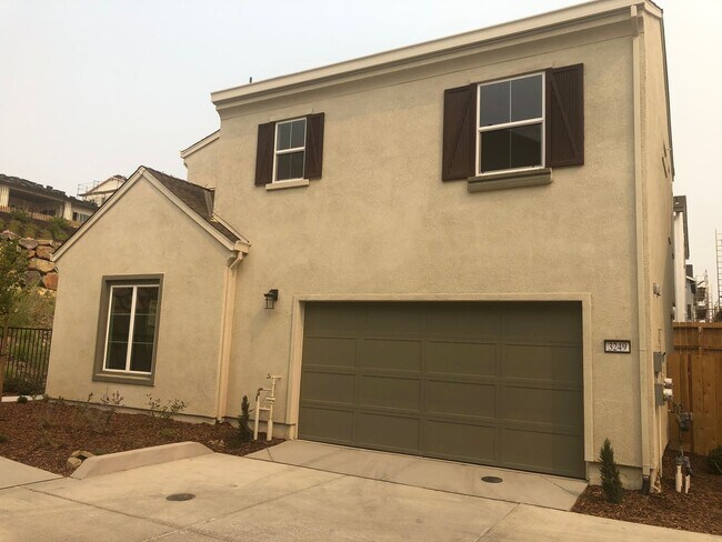 Primary Photo - BEAUTIFUL HOME IN FOLSOM IN GATED COMMUNITY!!