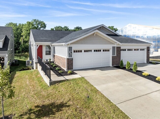 Building Photo - Short Term New Construction Townhouse for rent! Rental tell the end of May
