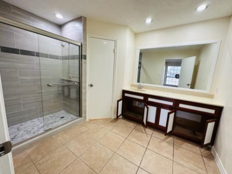 Building Photo - 205 Apollo Rd