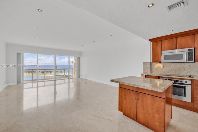 Building Photo - 2451 Brickell Ave