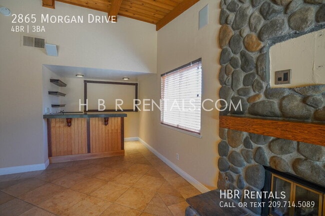 Building Photo - 2865 Morgan Dr