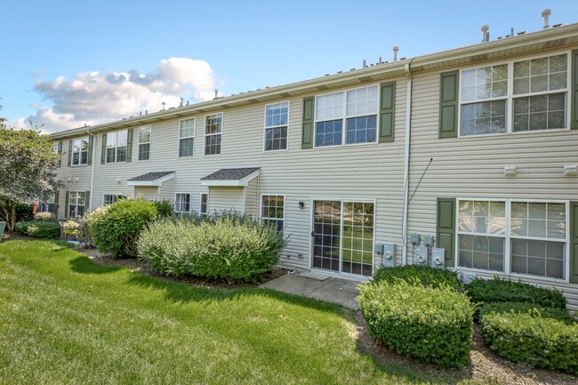 Building Photo - 2479 Stoughton Cir