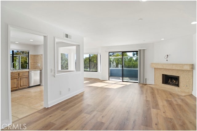 Building Photo - 2119 Calle Ola Verde