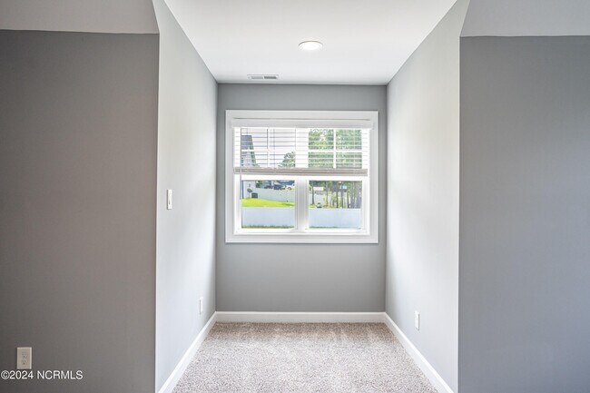 Building Photo - 72 Navaho Trail