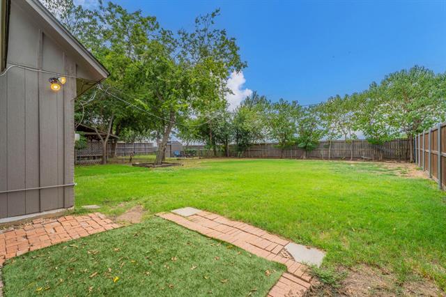 Building Photo - 1131 Pebblebrook Dr