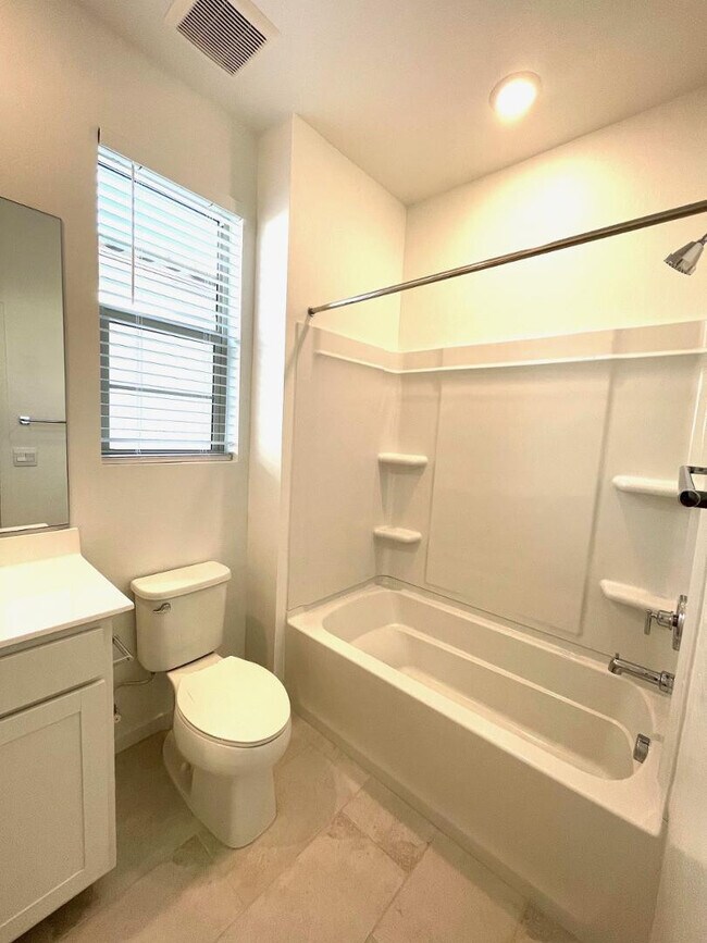 Building Photo - 4738 S Element