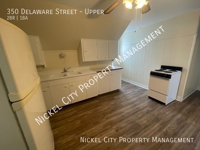 Primary Photo - 350 Delaware St