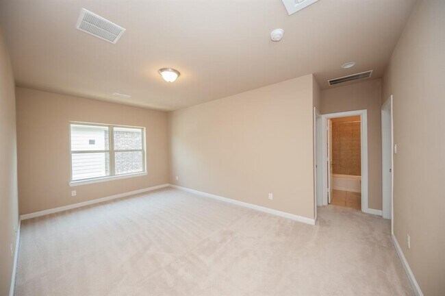 Building Photo - 3310 Belmont River Ln