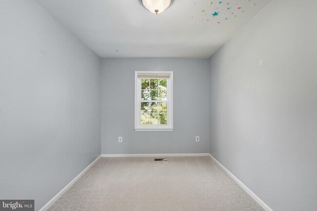 Building Photo - 7724 Bristol Square Ct