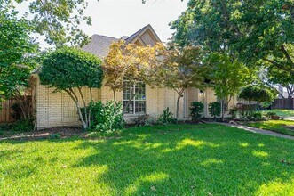 Building Photo - 145 Hearthwood Dr