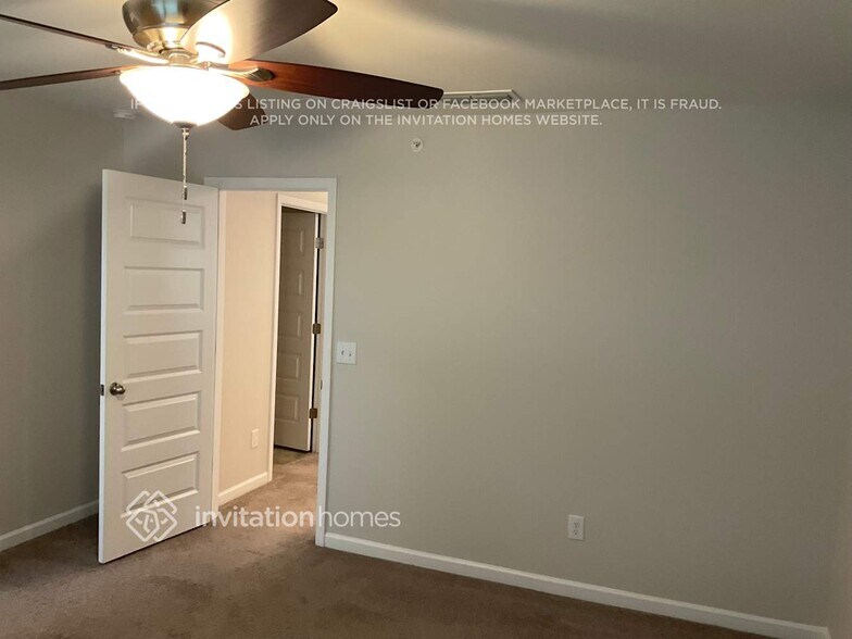 Building Photo - 901 Cavan Ln