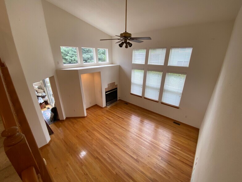 Building Photo - 4794 S Cathay Ct