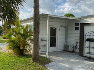 Building Photo - 6168 Deepwater Dr