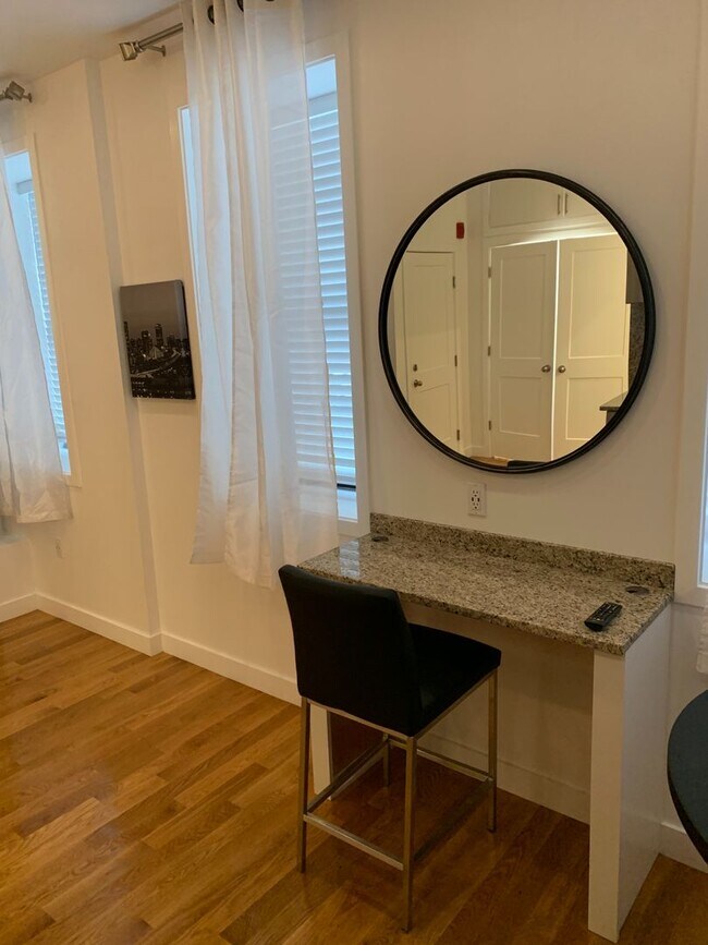 Building Photo - CHELSEA/BOSTON NEW LUXURY STUDIO- NO BROKER FEE! NO BROKER OR RENTAL FEES & FULLY FURNISHED!!