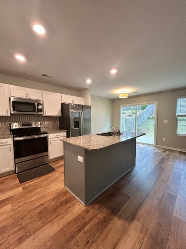 Building Photo - 2743 Prince Charles Ct