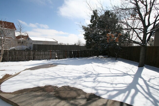 Building Photo - 3 bedroom home on cul-de-sac available in quiet Briargate neighborhood!