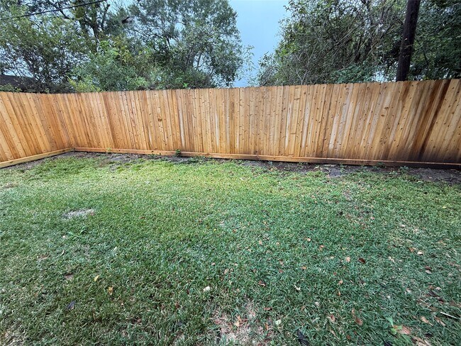 Building Photo - 4747 Clover St