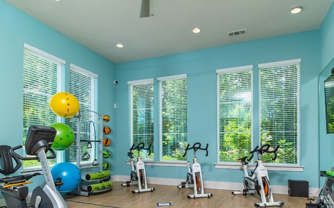 Primary Photo - 15 Technology Pkwy S