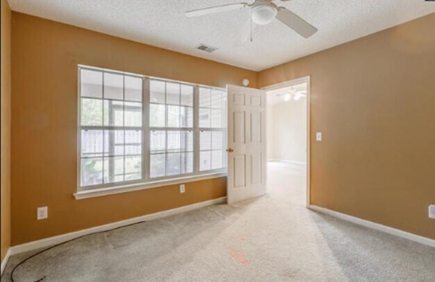 Building Photo - 225 Lawson Dr