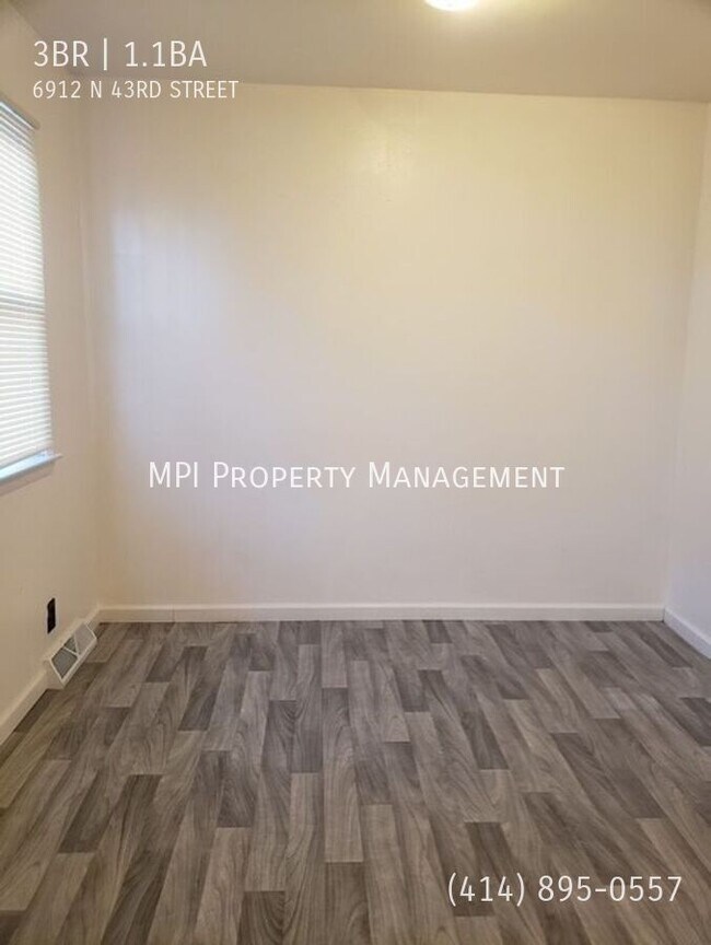 Building Photo - 6912 N 43RD St