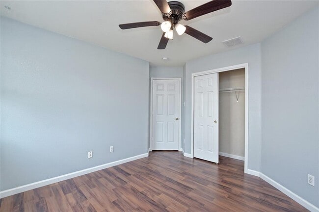 Building Photo - 18612 Great Falls Dr