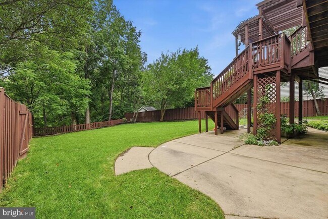 Building Photo - 9255 Bowers Brook Pl