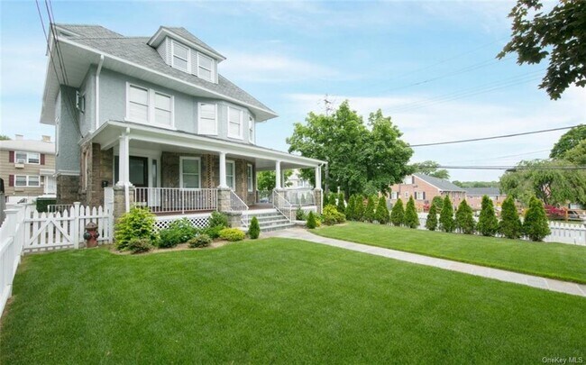 Building Photo - 216 Fenimore Rd