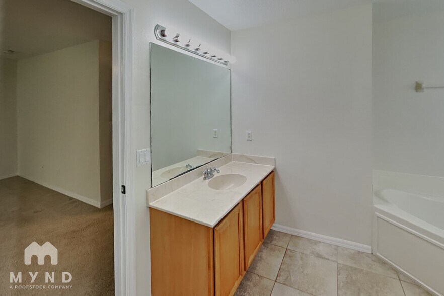 Building Photo - 9333 Mandrake Ct