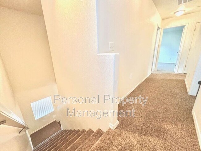 Building Photo - 3371 NW 47th Dr