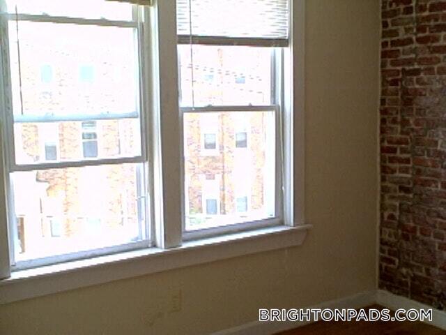 Building Photo - 14 Colborne Rd