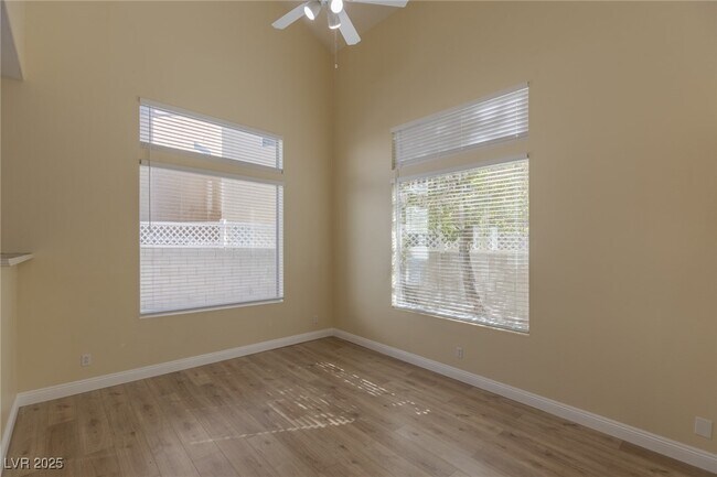 Building Photo - 10382 Cherry Brook St