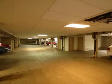 Underground parking - 491 S Kalispell Way