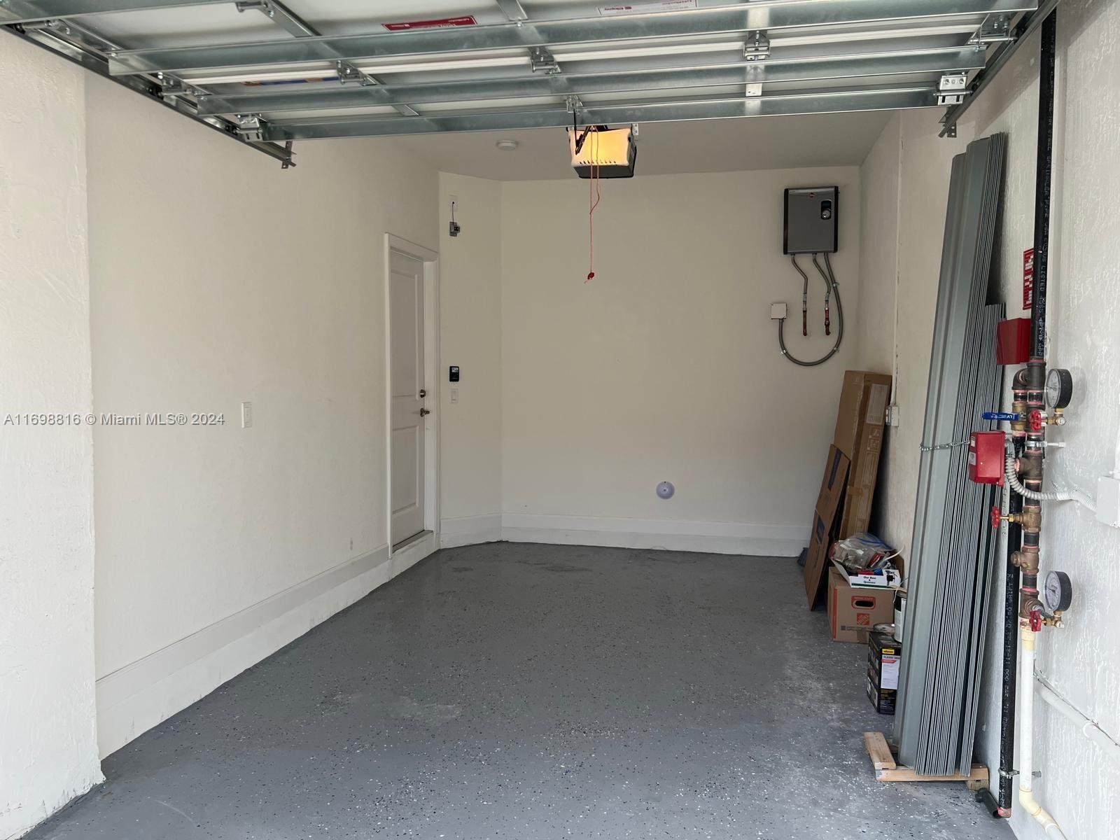 Building Photo - 256 SW 159th Ter