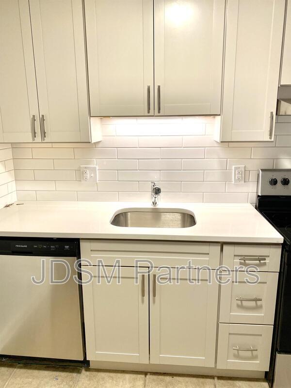 Building Photo - 1415 N Pearl St