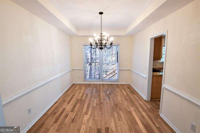 Building Photo - 1865 Oak Tree Hollow