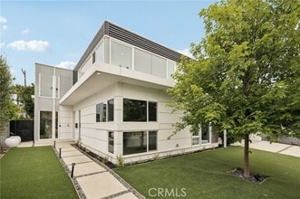 Building Photo - 4354 Keystone Av