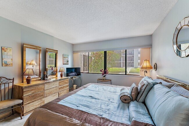 Building Photo - 1605 S US Hwy 1