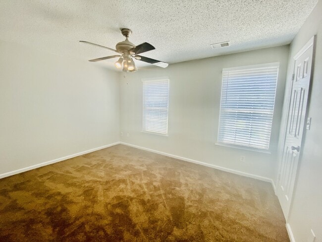 Building Photo - Beautiful 2 Bed Waterfront Townhome in Virginia Beach FOR RENT by PMI VA