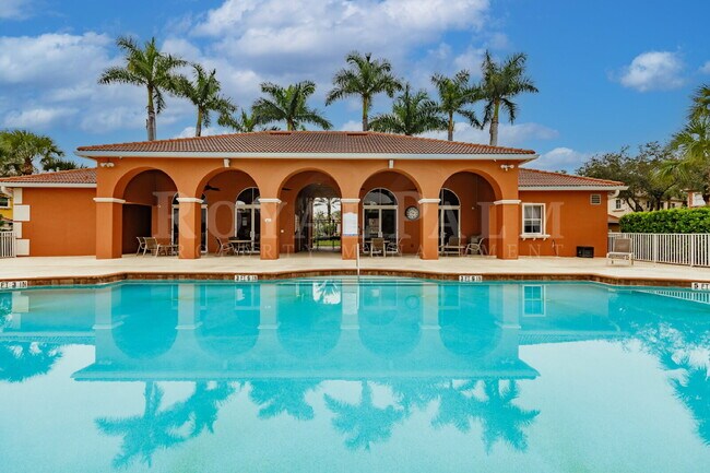 Building Photo - 12060 Lucca St