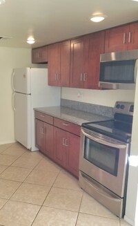 Building Photo - 1020 E Barnard St